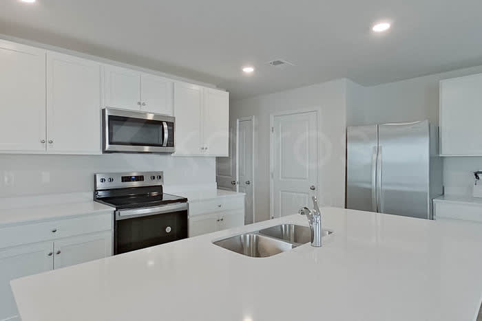 125 Overstreet Way – photo 2