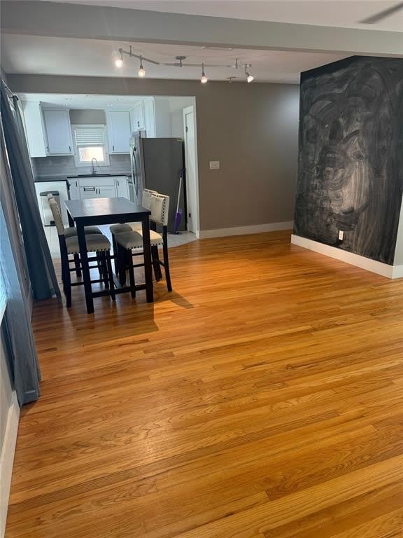 1215 Westlawn Drive – photo 4