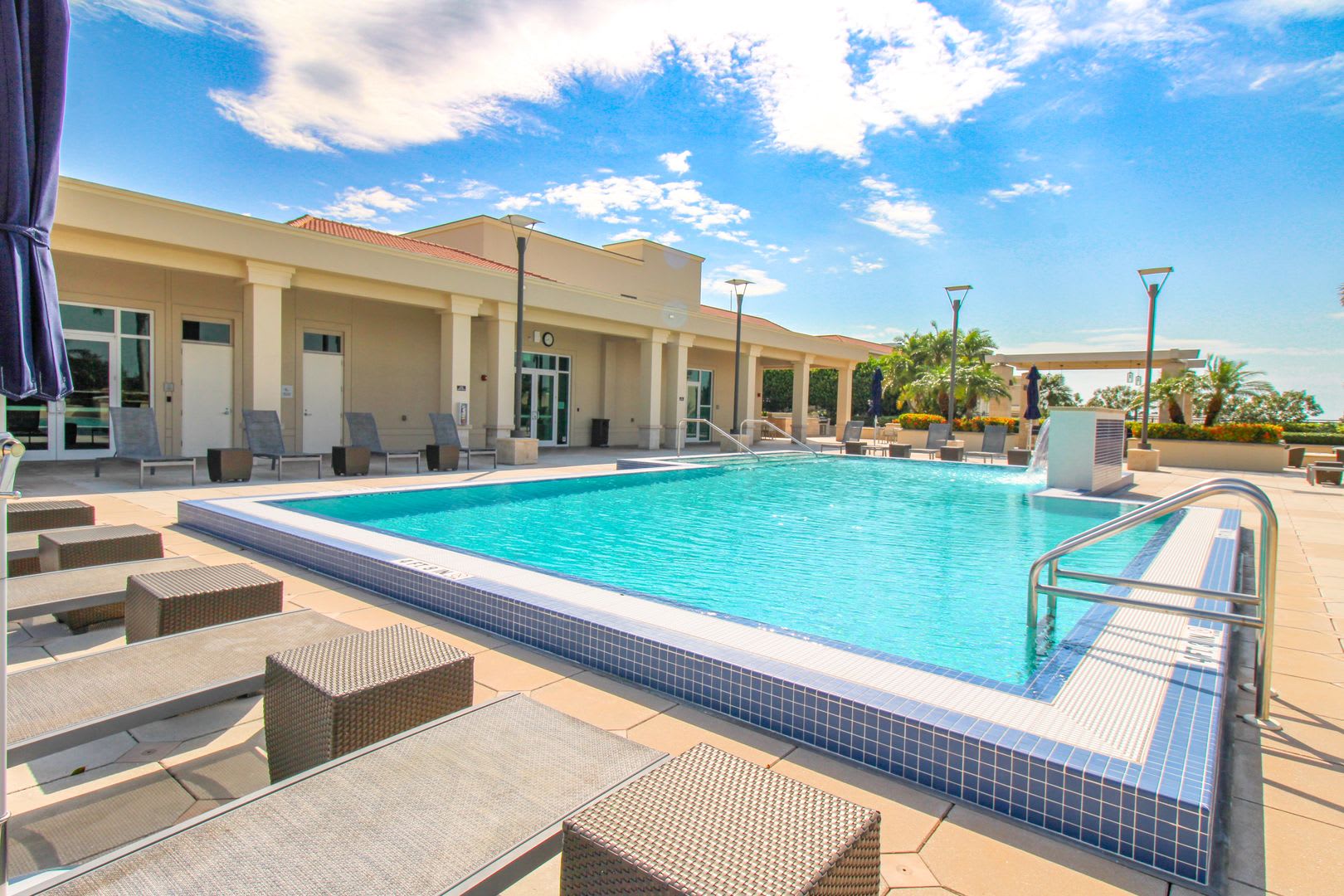 **STUNNING**FULLY FURNISHED**ANNUAL OR SEASONAL RENTAL**MERCADO** – photo 2