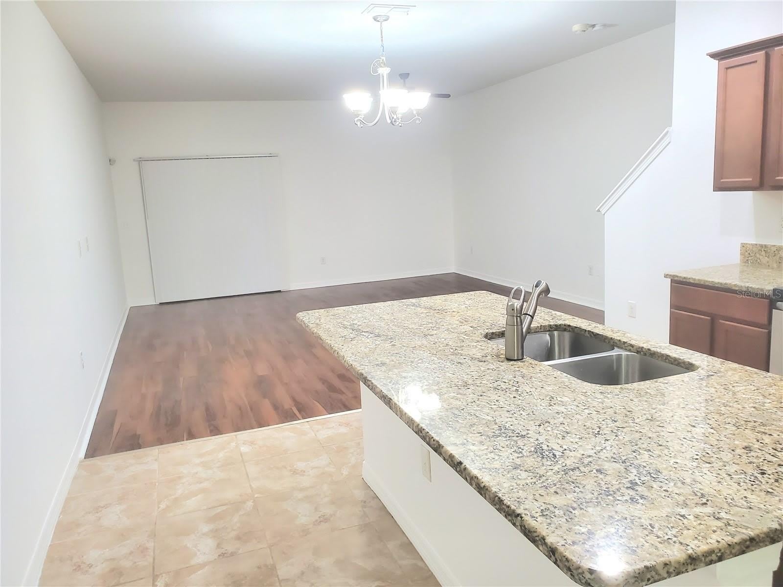 2044 HAWKS VIEW Drive – photo 4