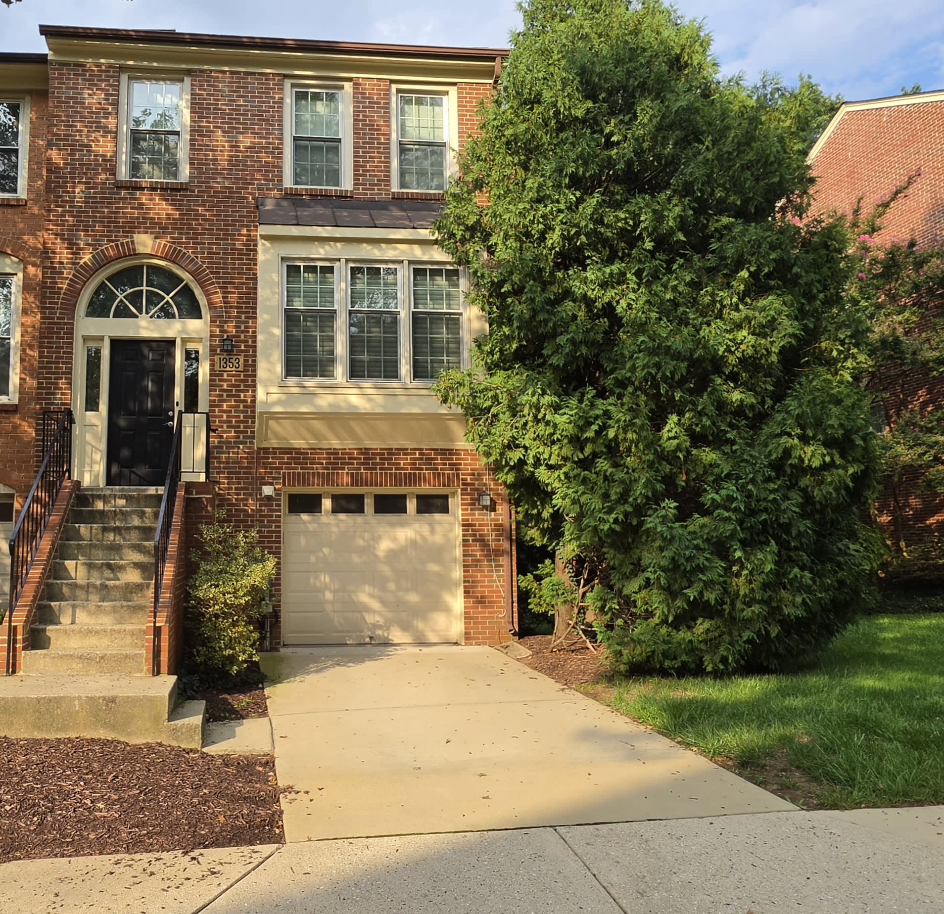 1353 Templeton Pl – photo 1