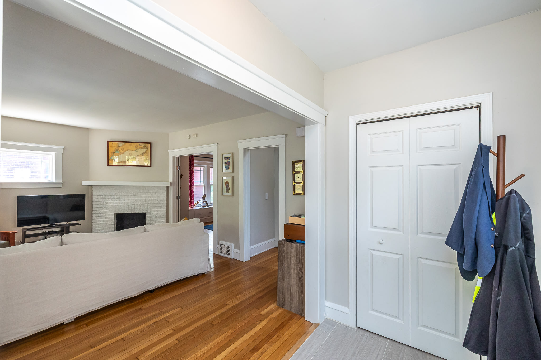 2588 Queenston Rd – photo 5