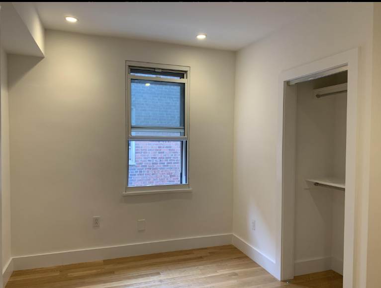 332 E 63rd St – photo 2