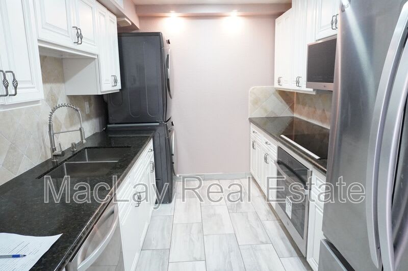 10444 N. 69th St. – photo 3