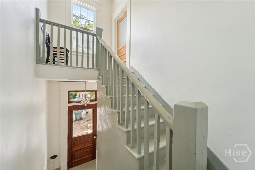 211 W 40th Street – photo 4