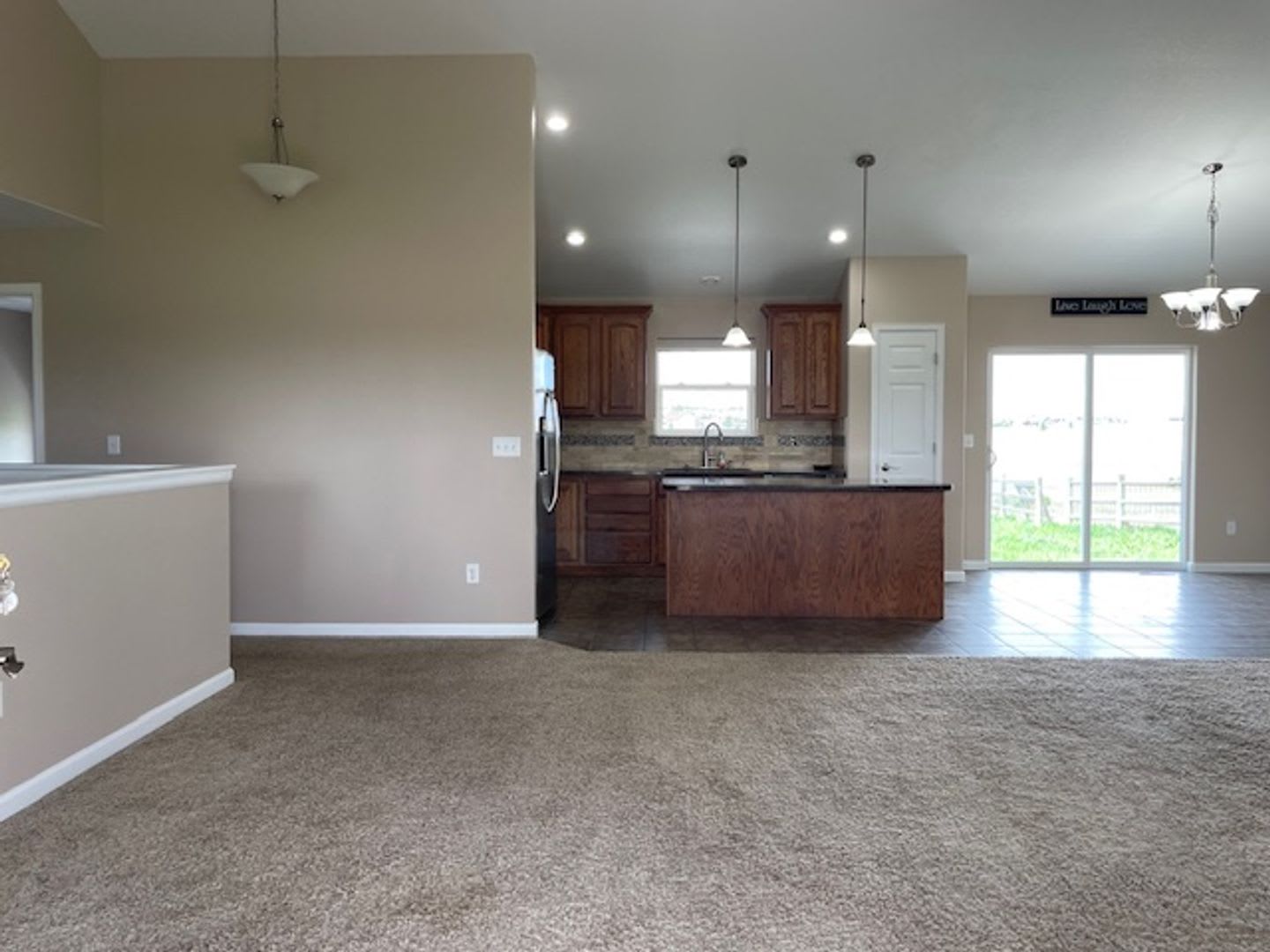 House For Lease – photo 3