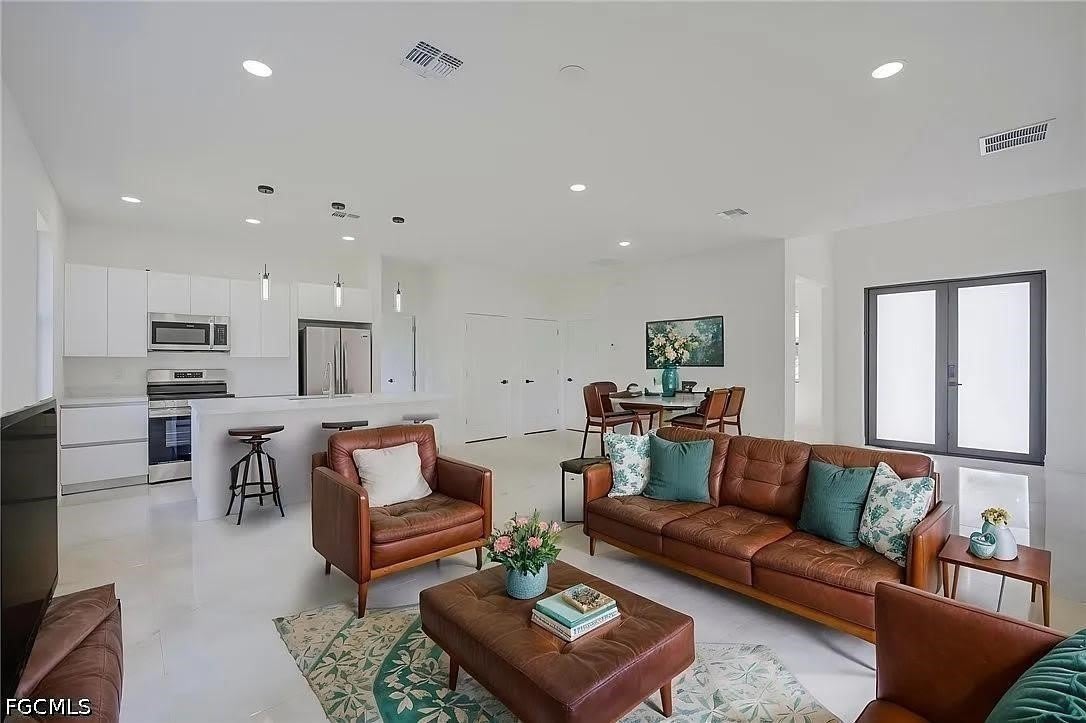 5905 Sunshine Boulevard N – photo 4