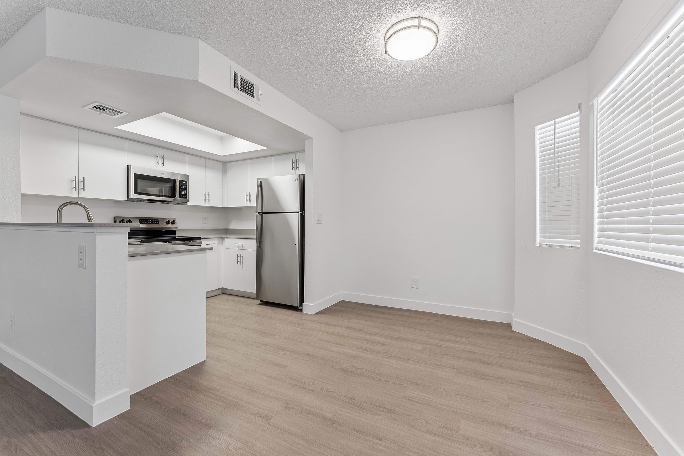 Brook Creek Apartments – photo 5