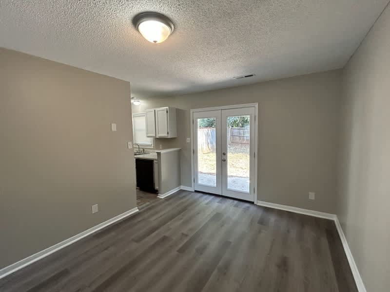 347 Oakland Road – photo 4