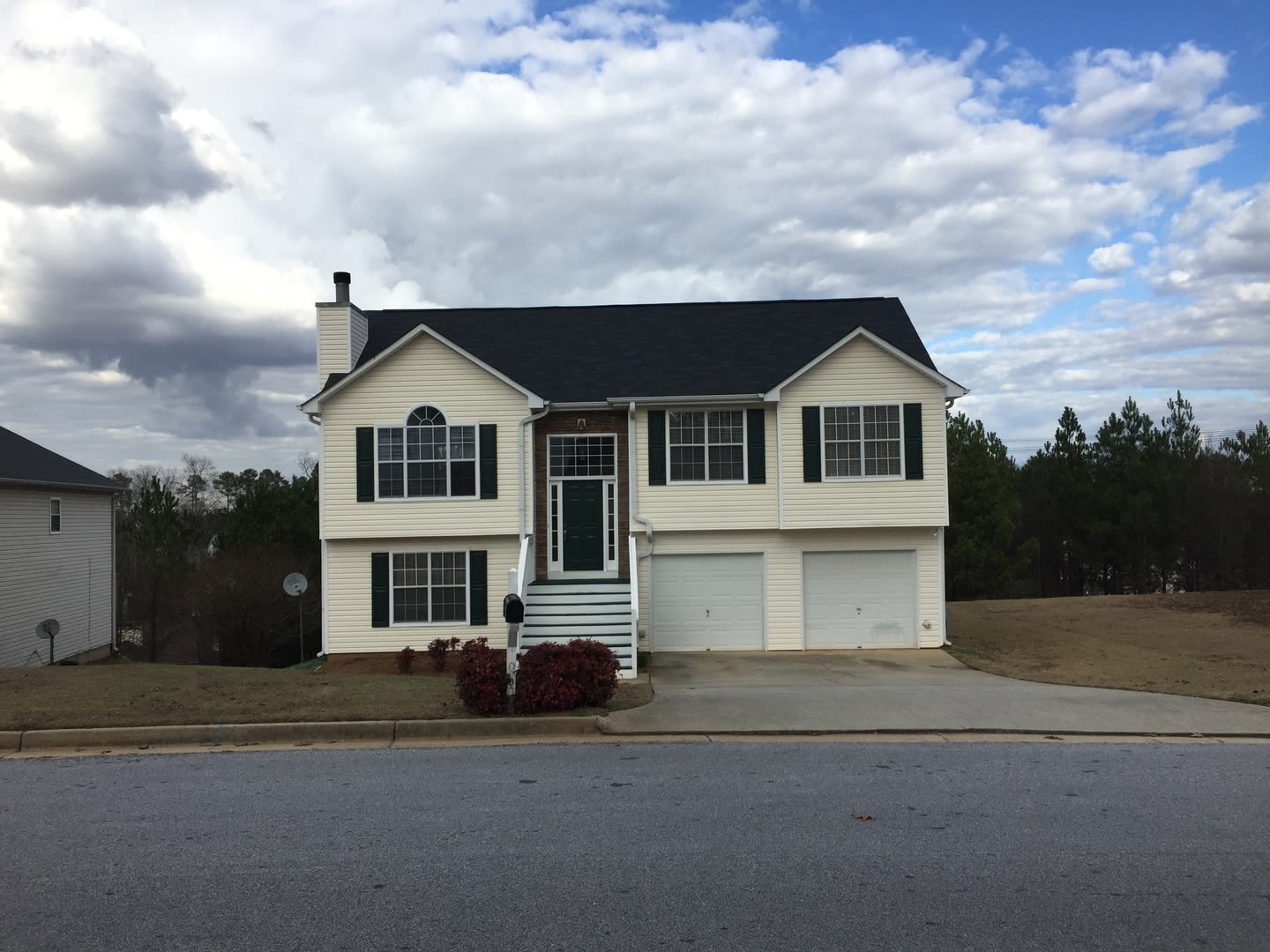 This Well Maintained Home Is Spacious Enough To Accommodate All Your Needs Open House 7 19 From 7Pm To 7 30Pm – photo 3