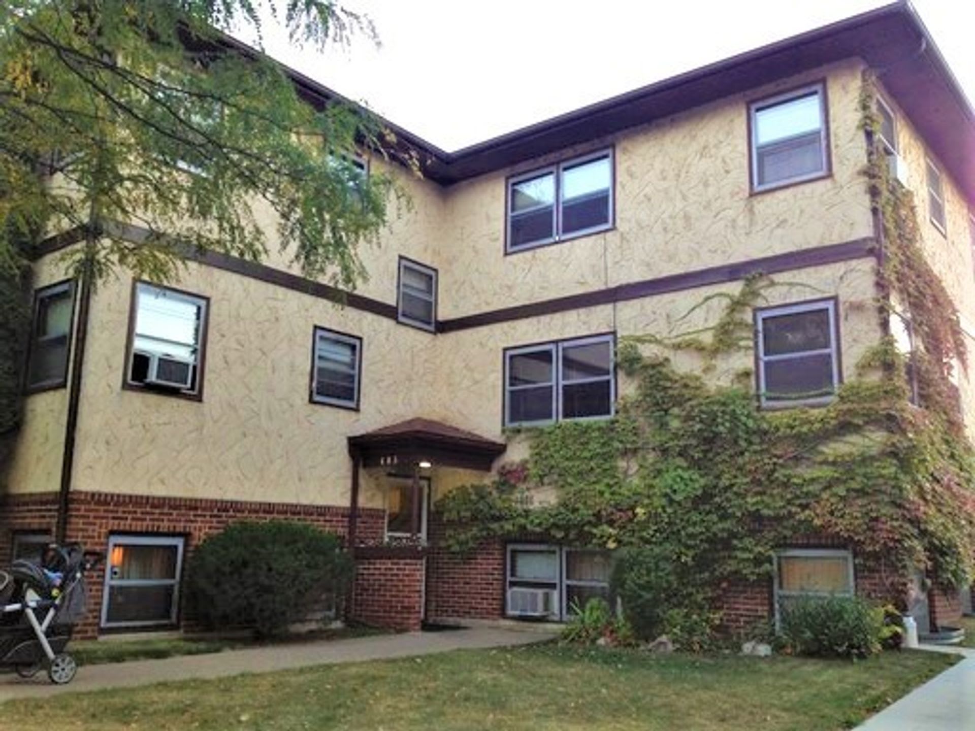 14Th Phillips One Bedroom Apartment Park Apartments – photo 3
