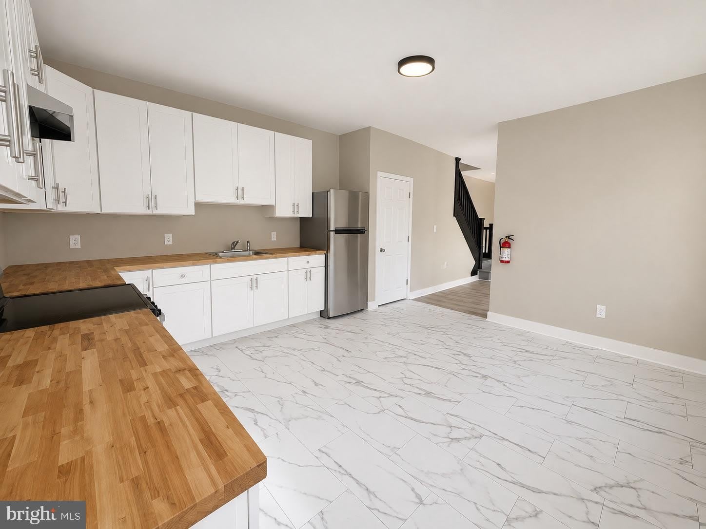 28 N ANDERSON Street – photo 3