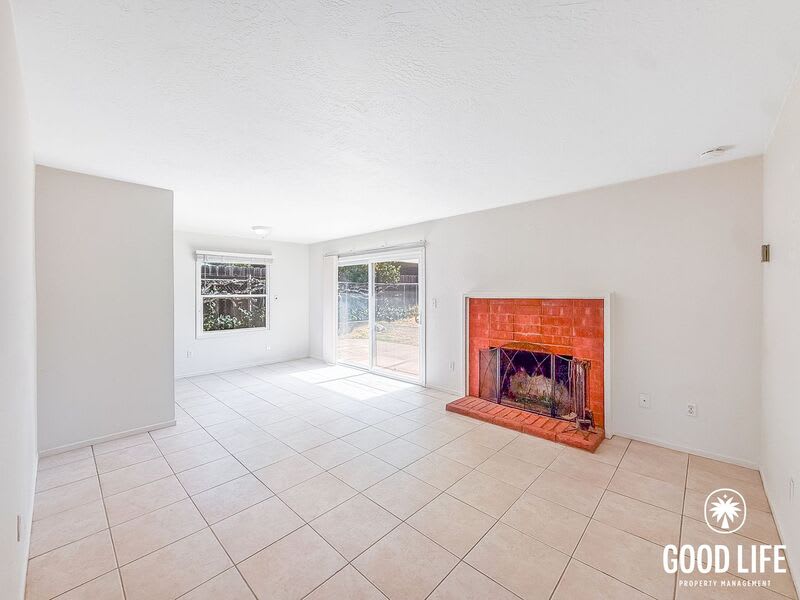 14213 Tobiasson Rd – photo 2