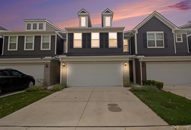 4759 Glenora Drive – photo 1