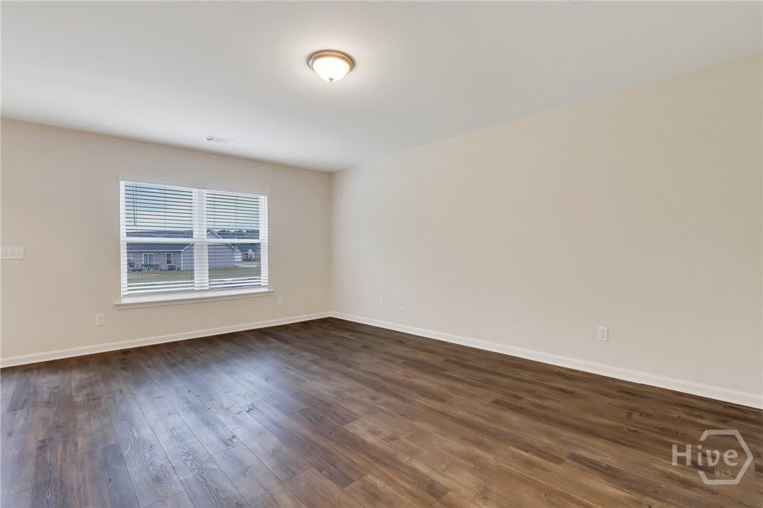 211 Vinesville Court – photo 4