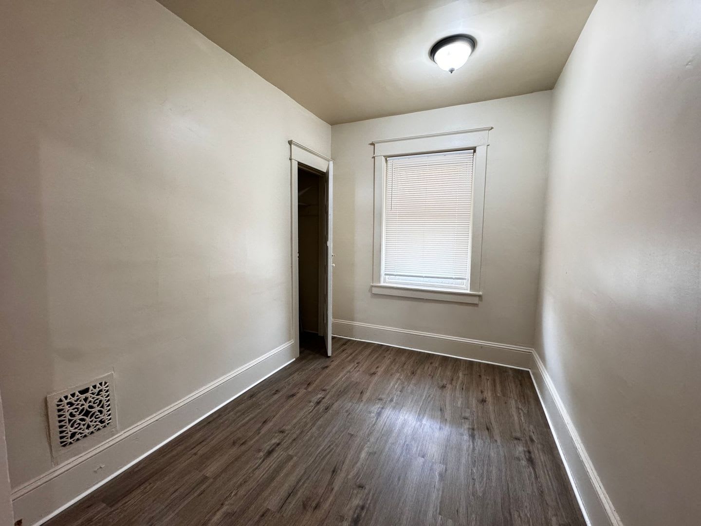 930 Mcdowell Ave Chester Pa 19013 – photo 5