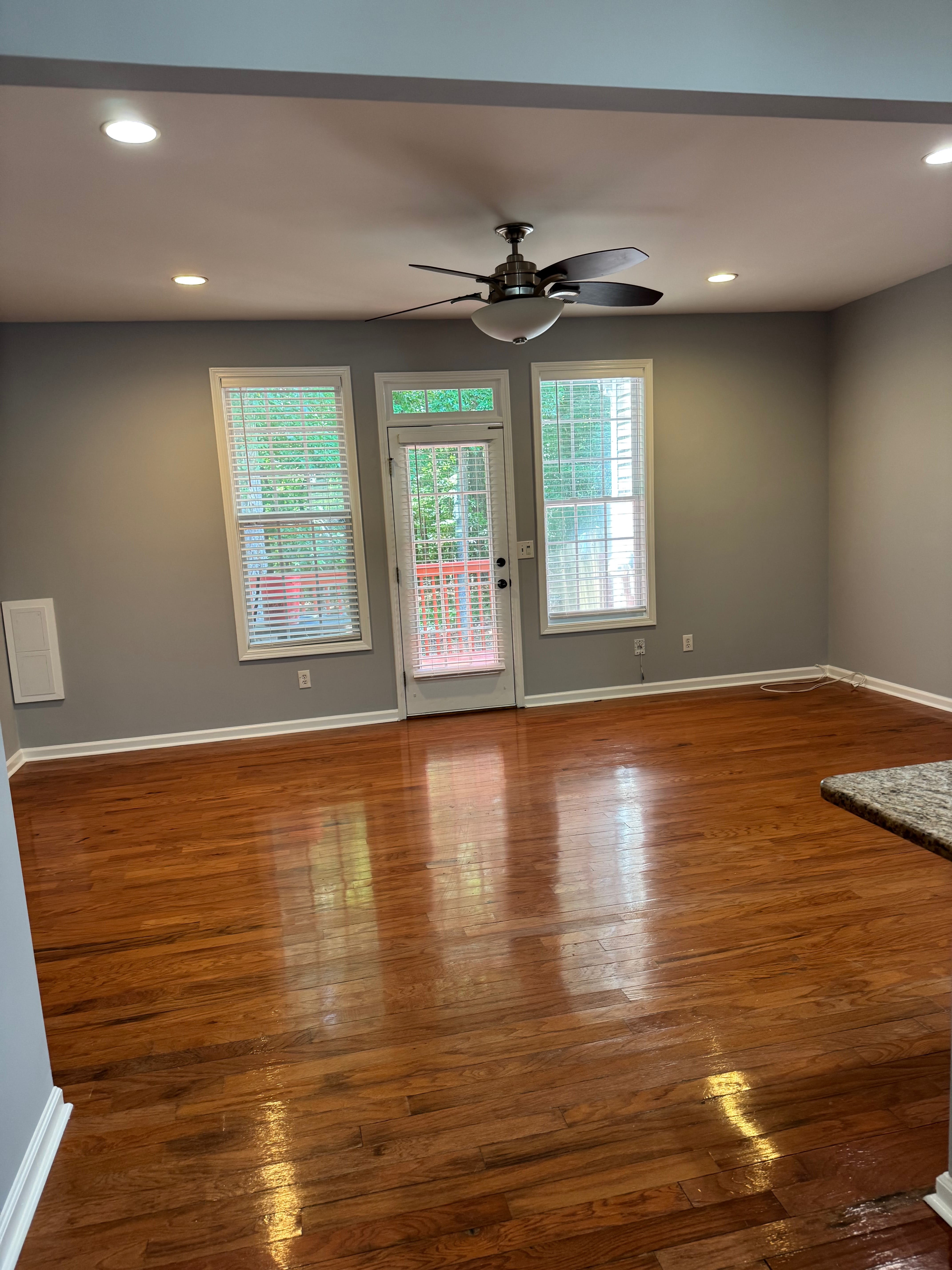185 Galecrest Drive – photo 3