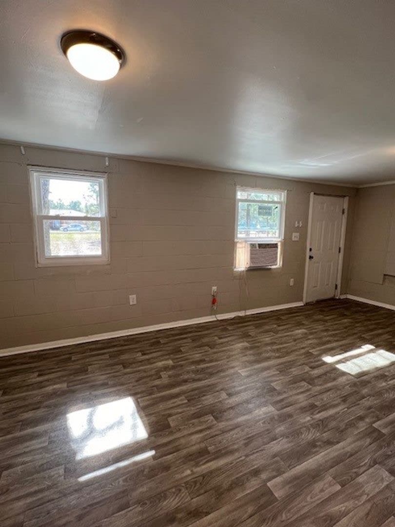 1153 Tammy st. Unit B – photo 2