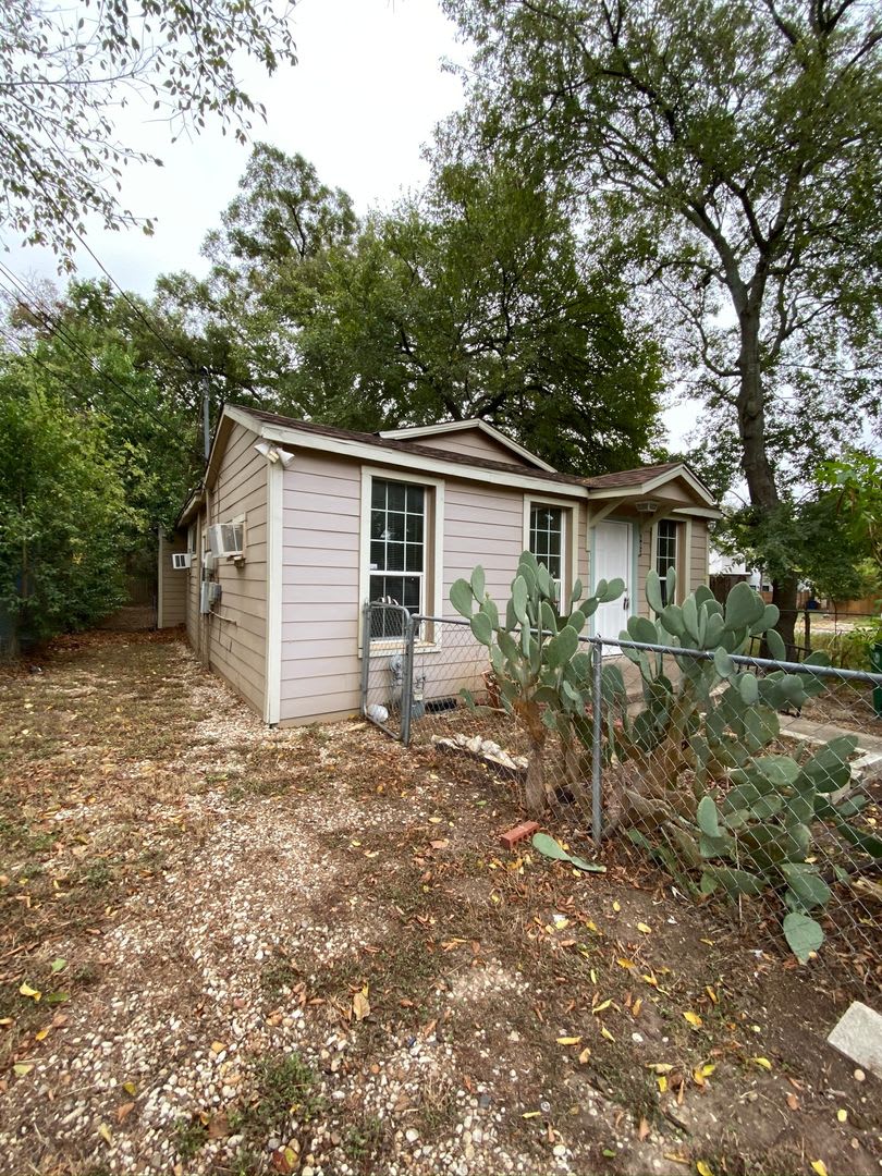 78702 East Of Downtown Sfh – photo 2
