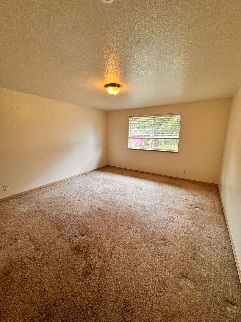 Newton Creek 3 bedroom 2 bath home – photo 5
