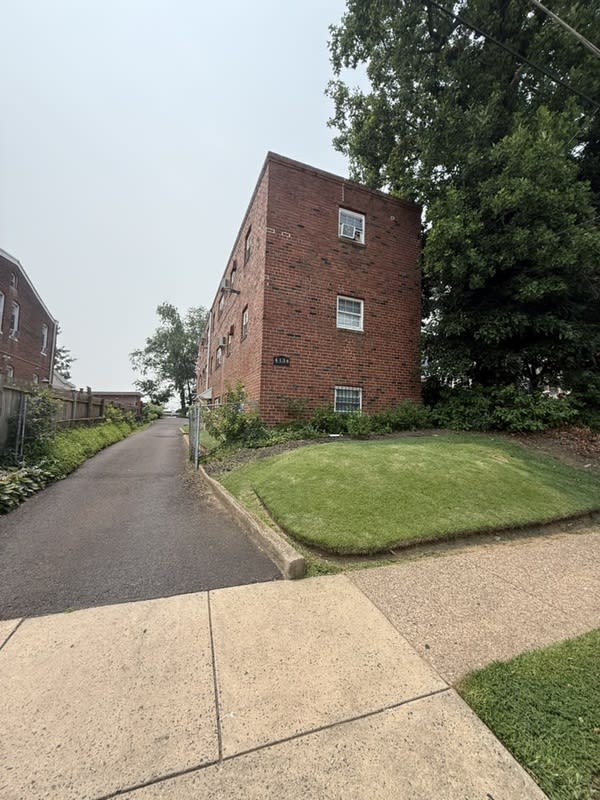 4134 Longshore Avenue – photo 2