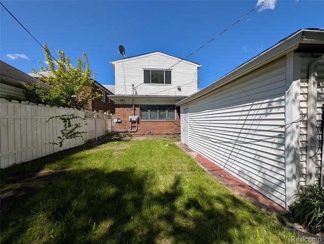 17530 Roselawn Street – photo 2