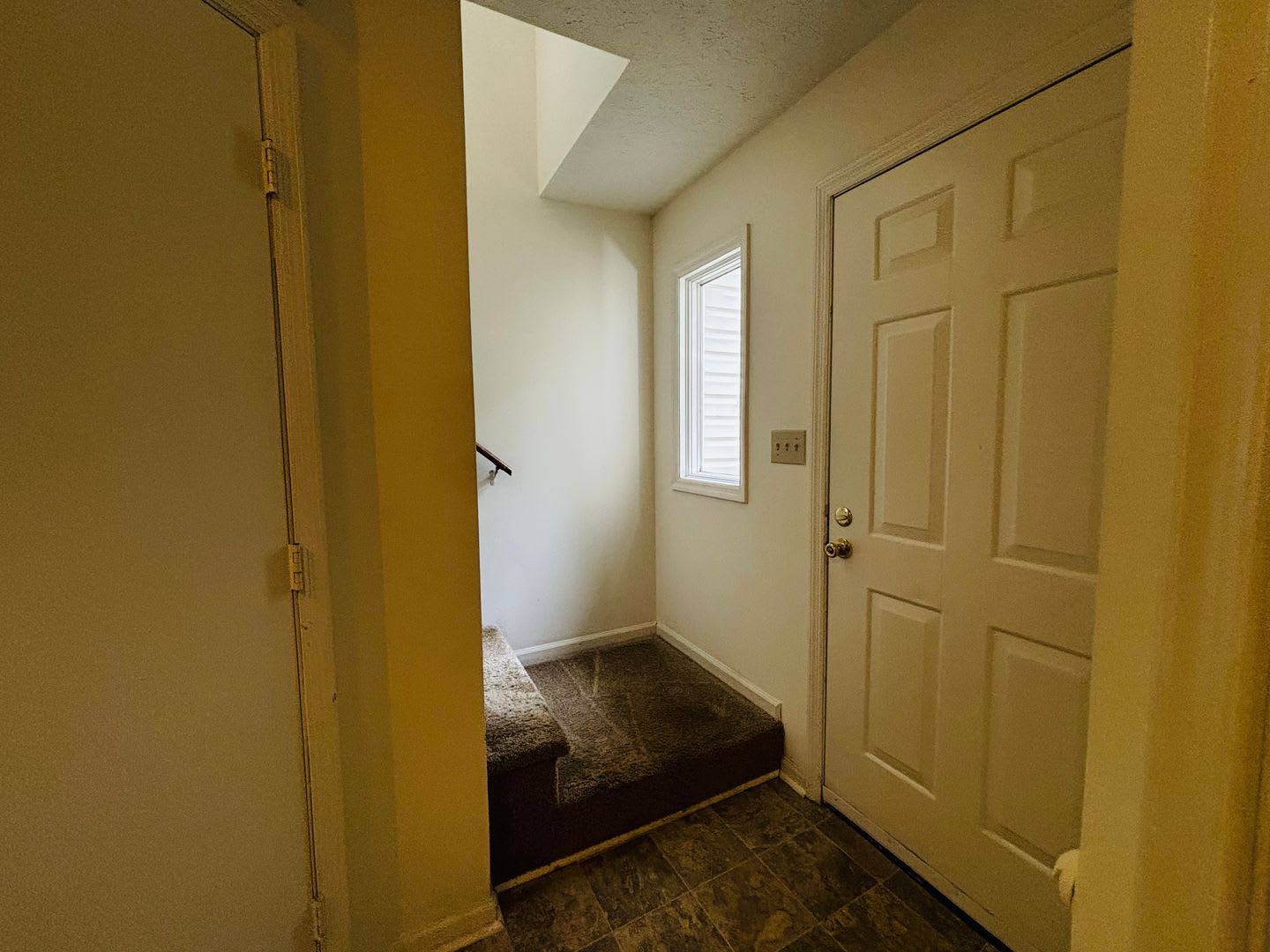 4 Bedroom 2 Bath Townhouse – photo 5