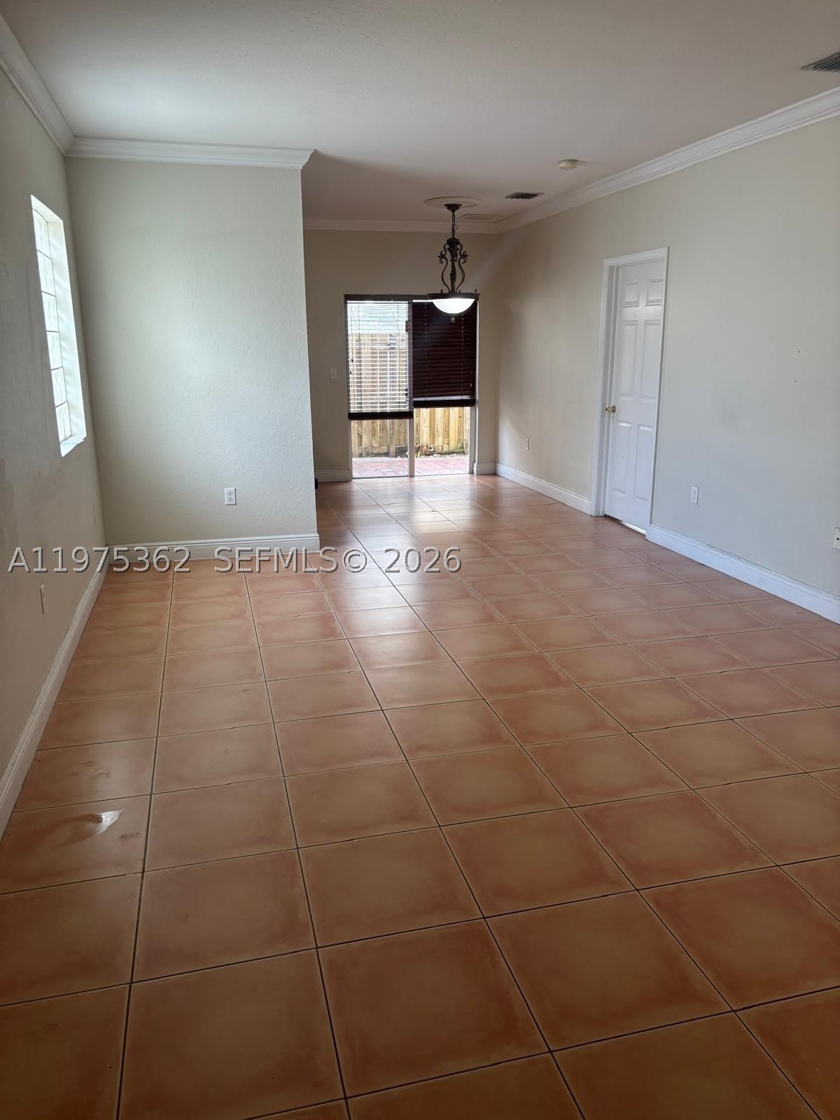 371 Ne 26Th Ter – photo 4