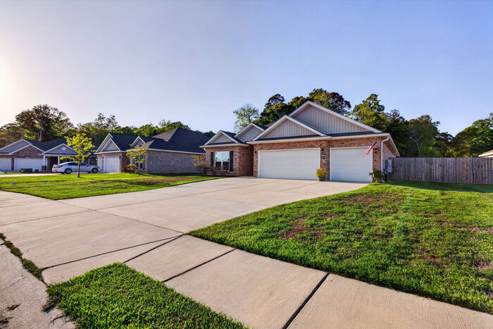 8009 Crawford Drive – photo 3