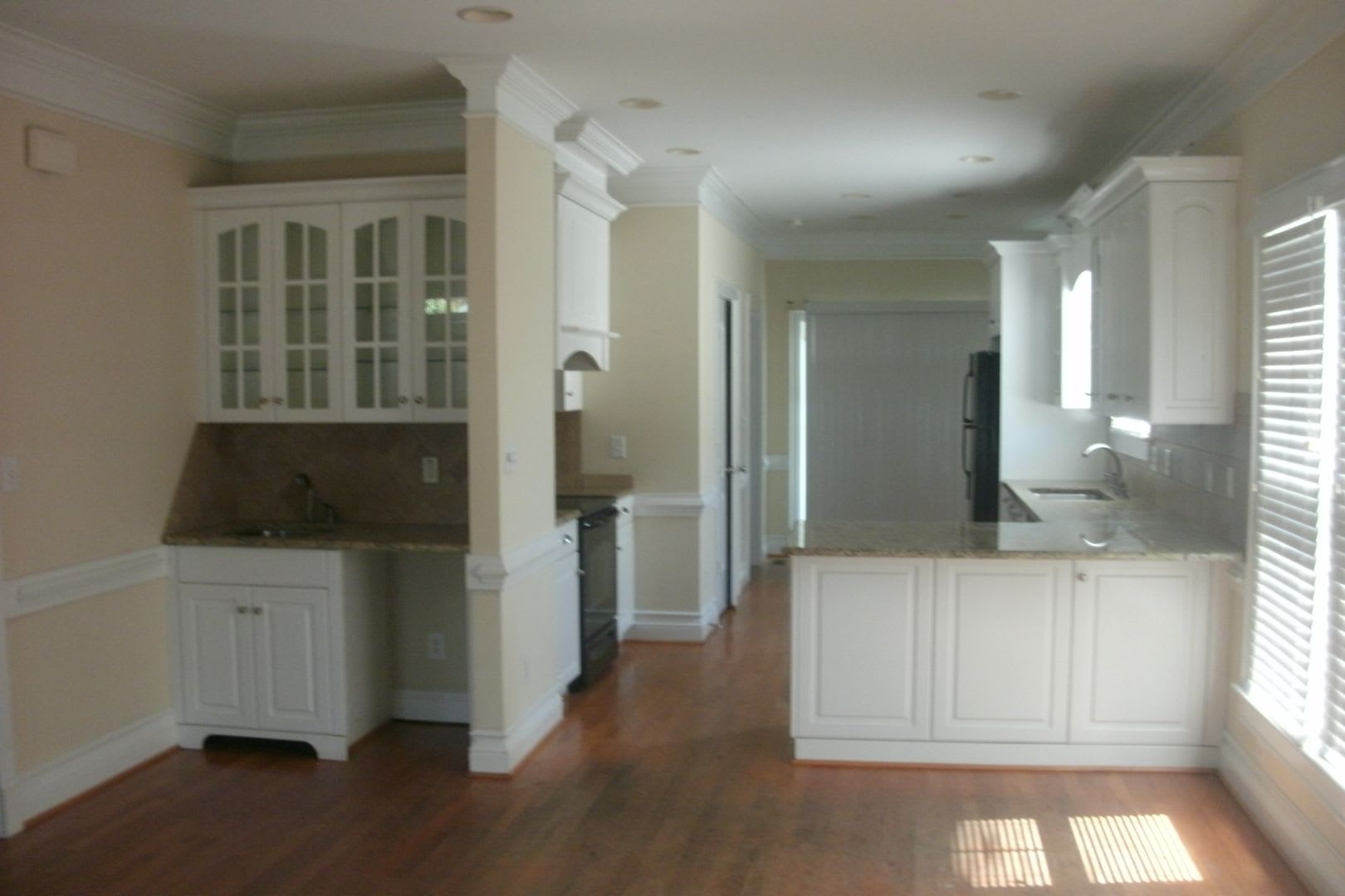 Beautiful Town Home – photo 5