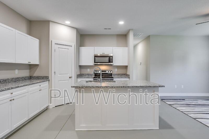 5248 N Cypress Cir – photo 2