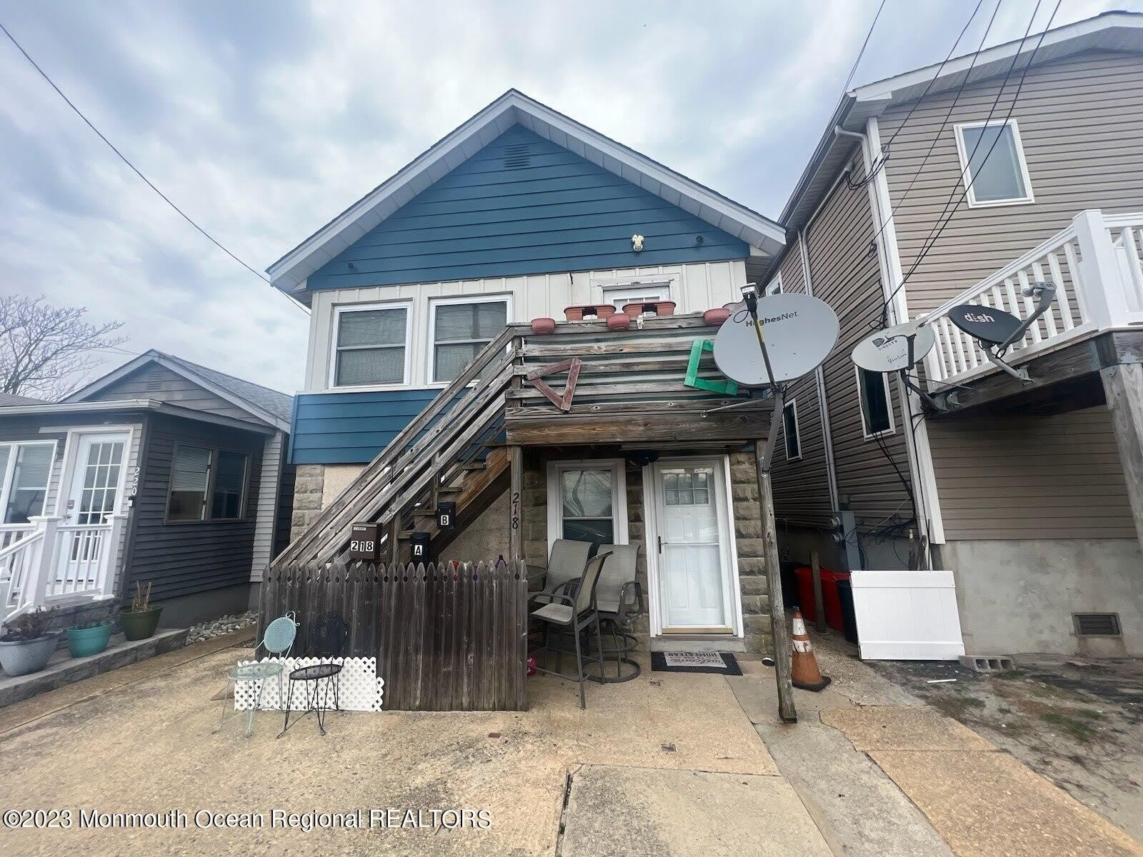 218 Porter Avenue – photo 2