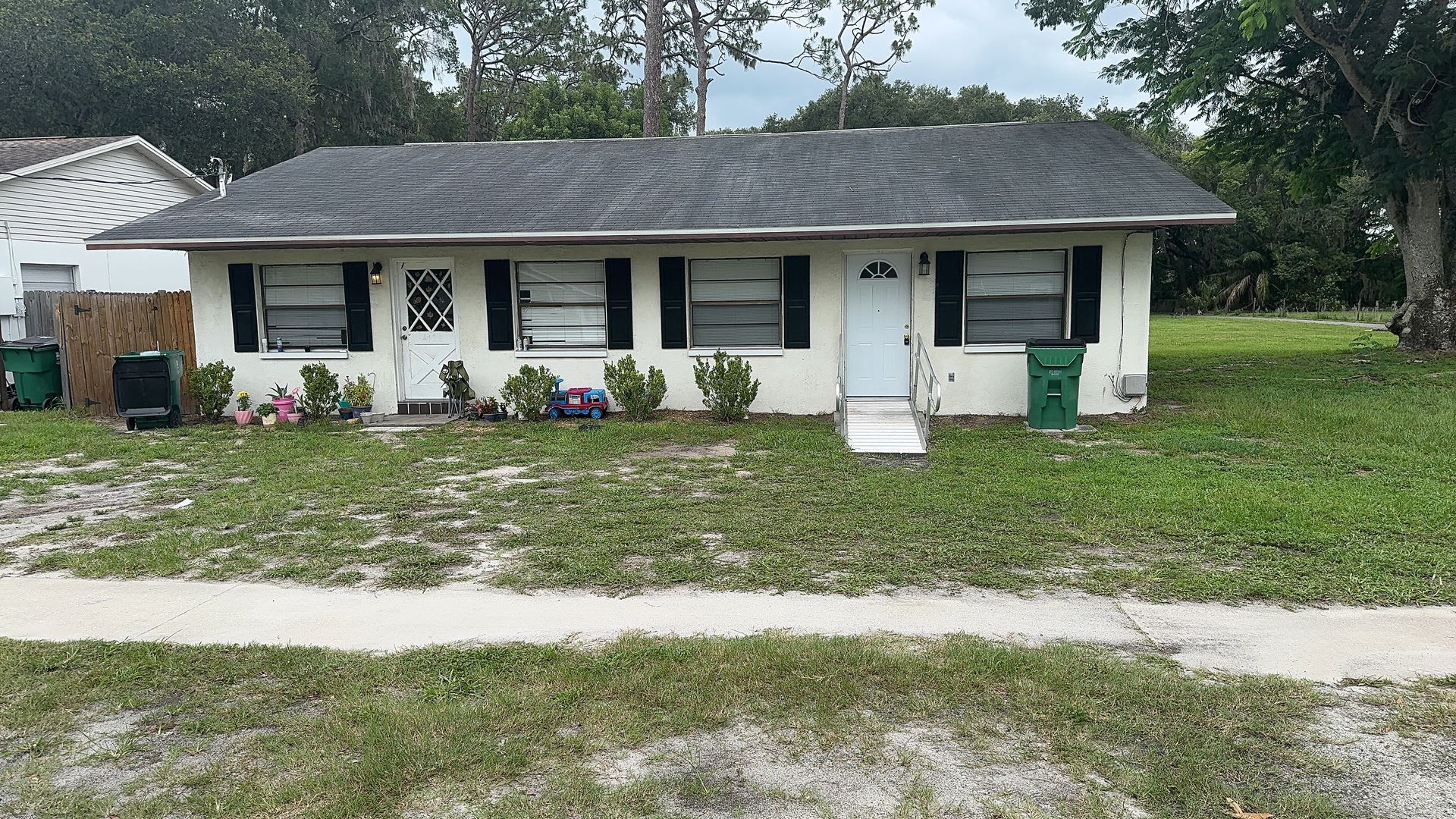 Newly Remodeled 2-Bedroom Duplex with Huge Fenced Backyard – Zephyrhills – photo 2