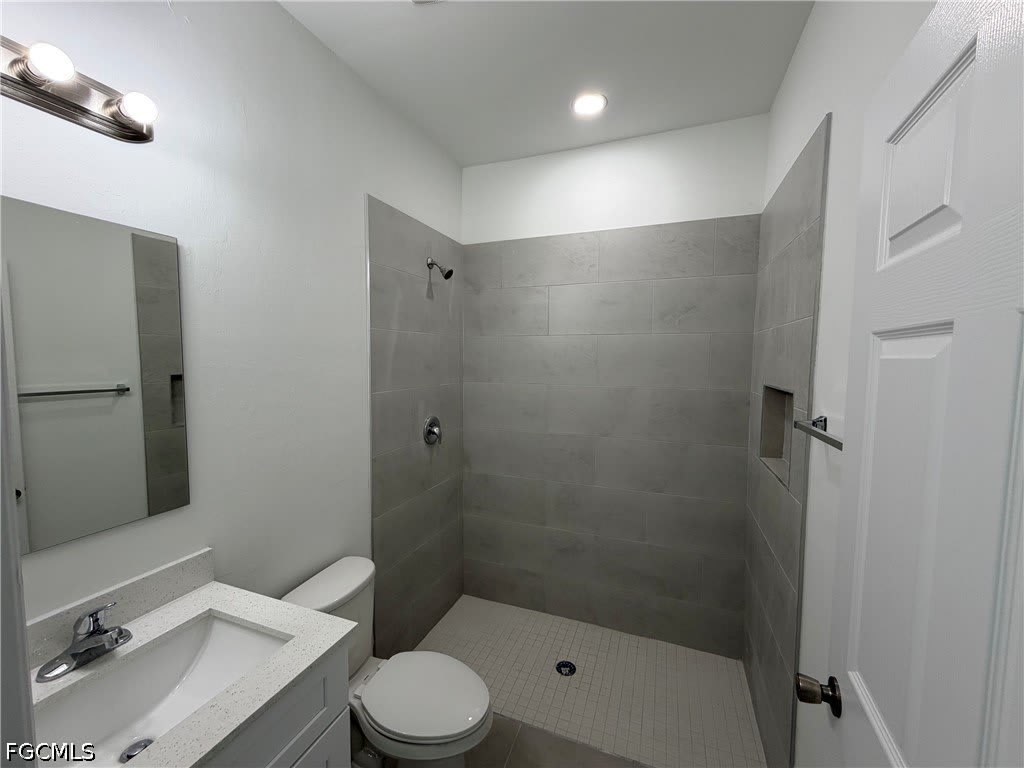 1092 Norton Avenue S – photo 5