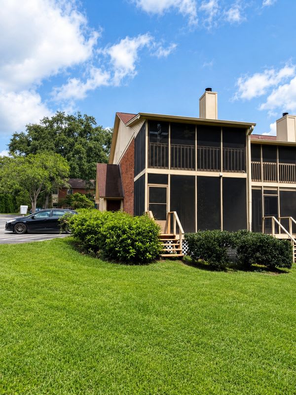 3207 Shamrock Street East – photo 4