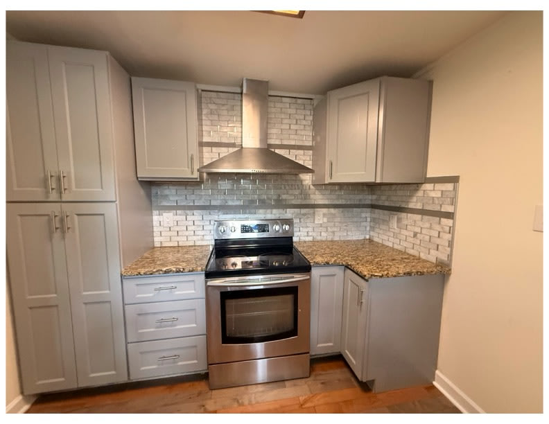 607 East Elm Street – photo 2