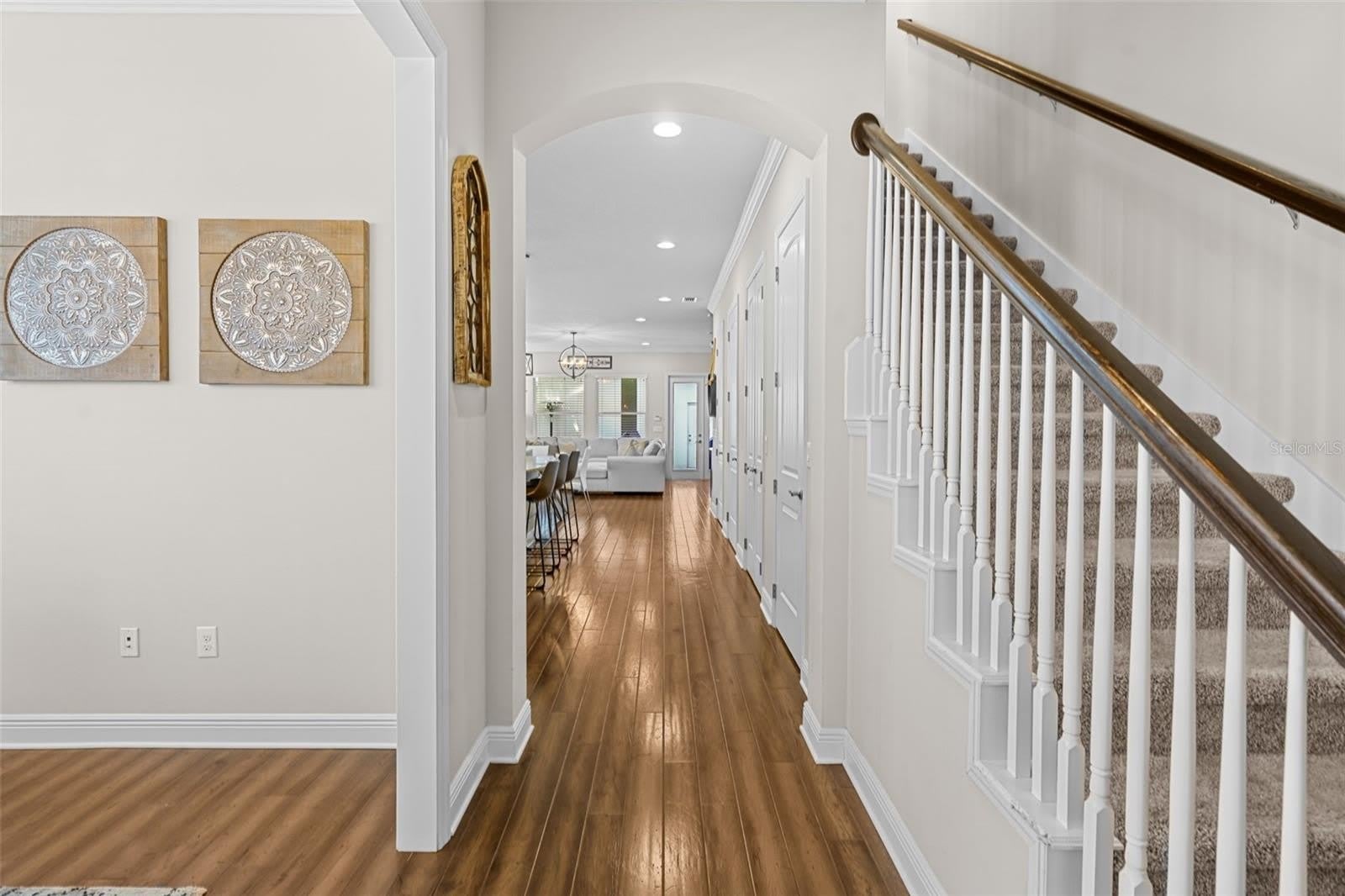 207 S MOODY Avenue – photo 5