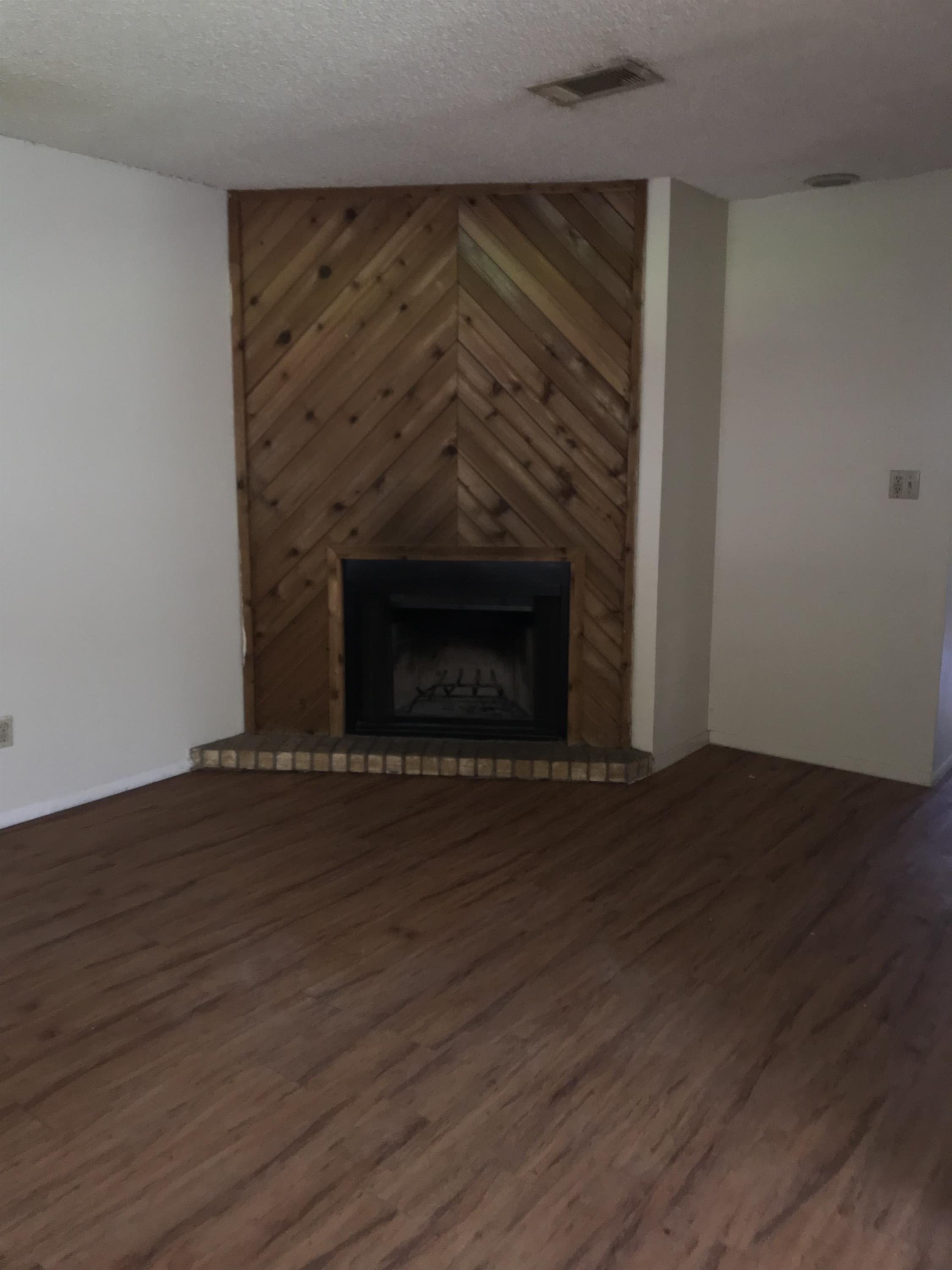 603 BracewoodD – photo 3