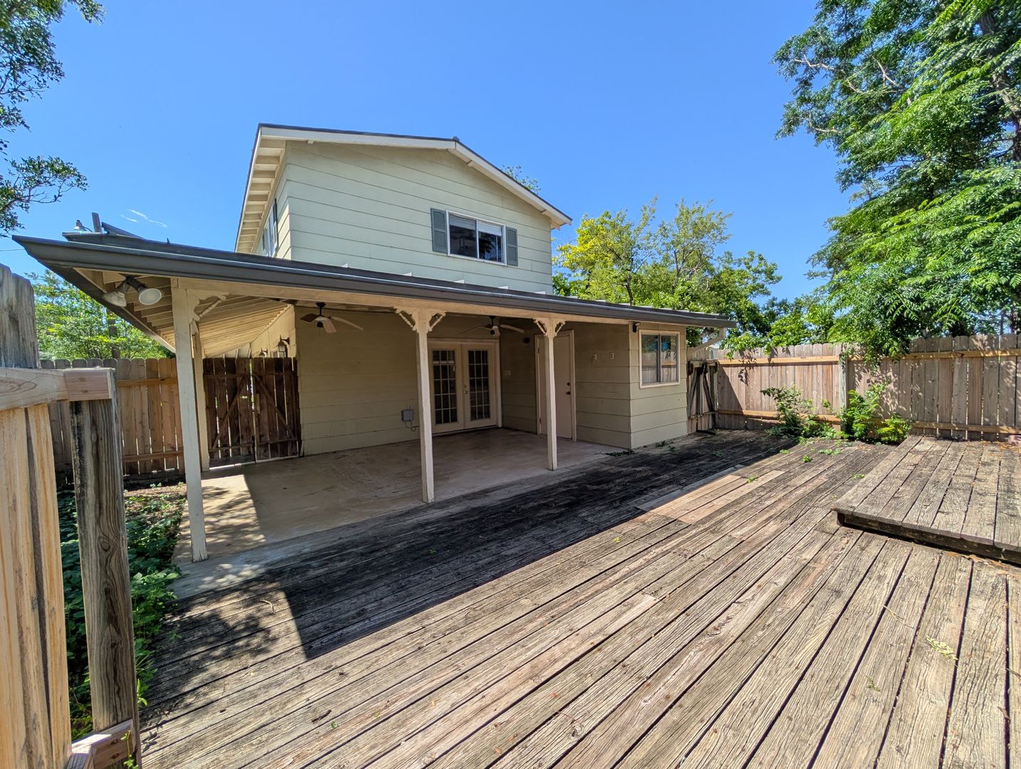 Walk To The Comal River Schlitterbahn Downtown Nb 1 1 Duplex With Courtyard Includes Fridge Washer Dryer Nbisd – photo 3