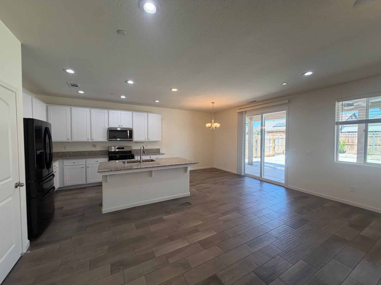Beautiful Home for rent in Tulare! – photo 3