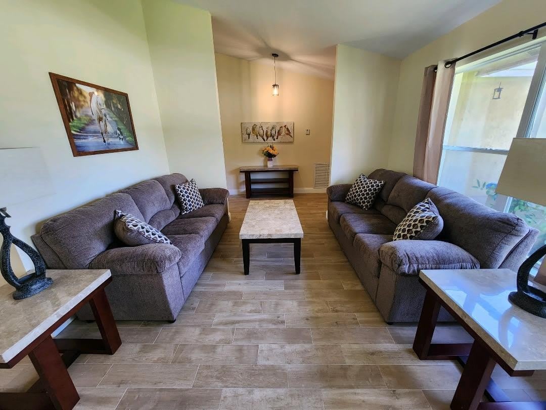 1750 Primrose Lane – photo 5