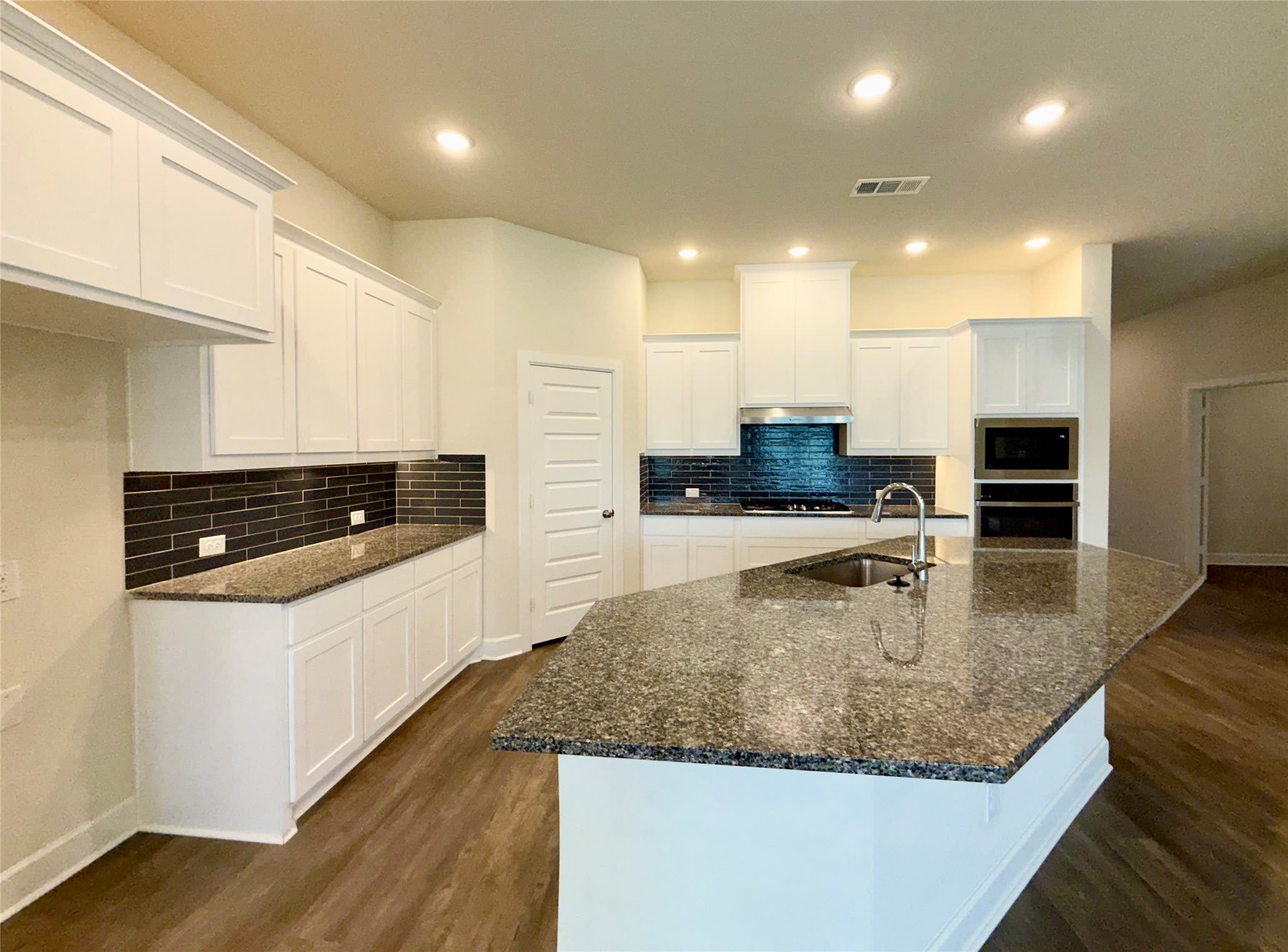 1804 Welker Drive – photo 3