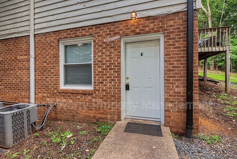 615 Dumaine Street E – photo 2