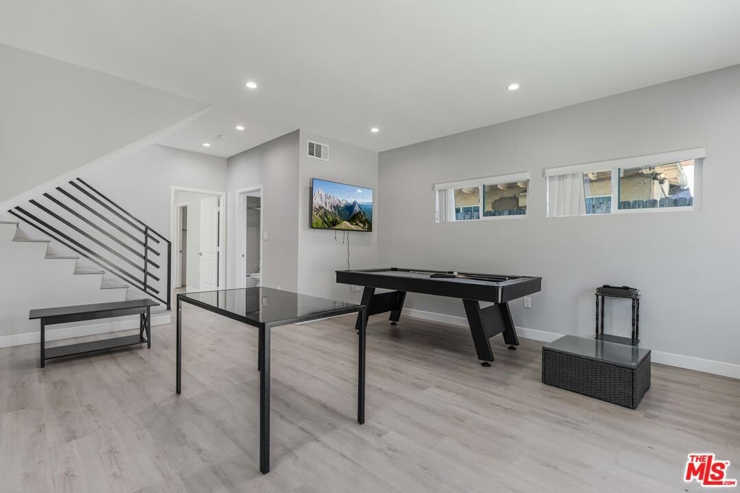 8224 Vanscoy Ave – photo 3