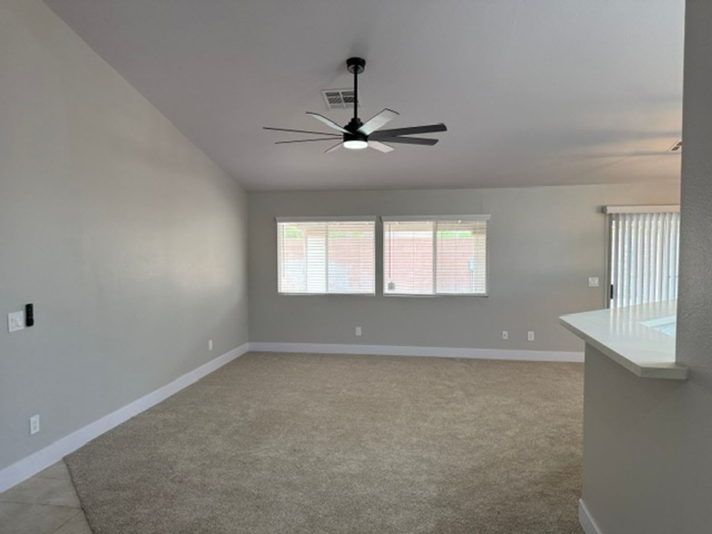 STUNNING & GORGEOUS SINGLE STORY 4 BED/2 BATH OVER 1800SF! ***ONLY $2,222 *** – photo 4