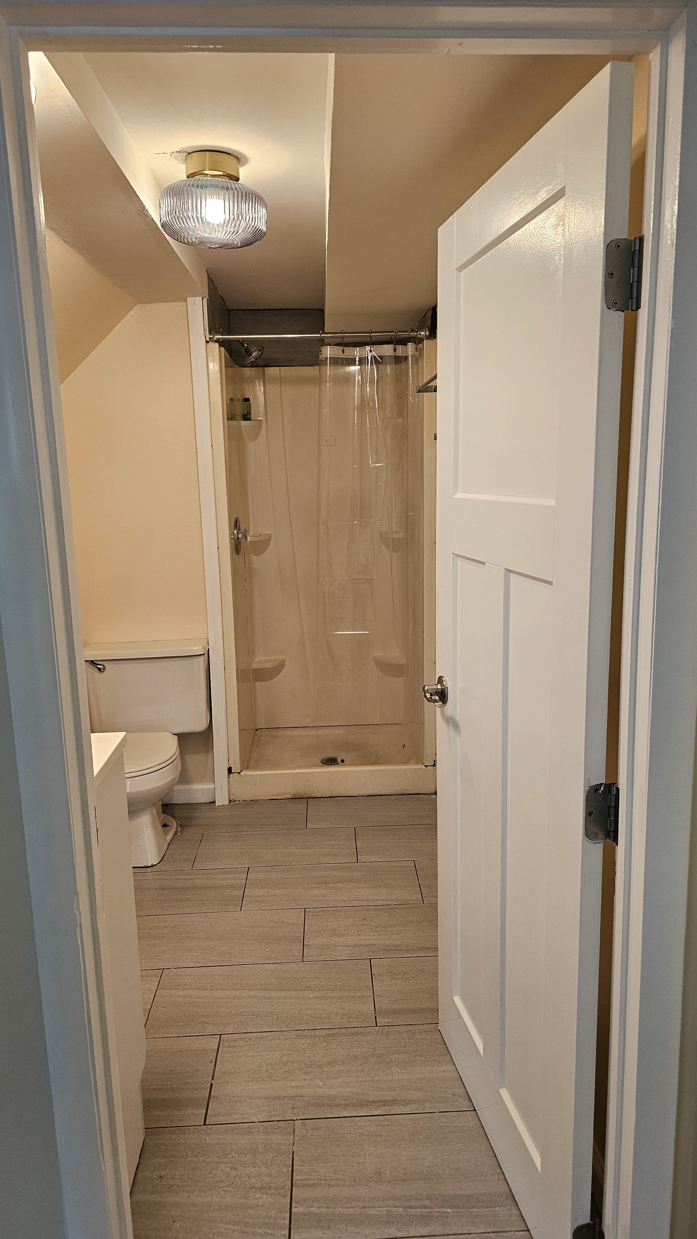 886 Howe Ave – photo 5
