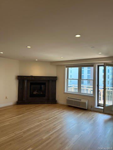 125 E Broadway – photo 4