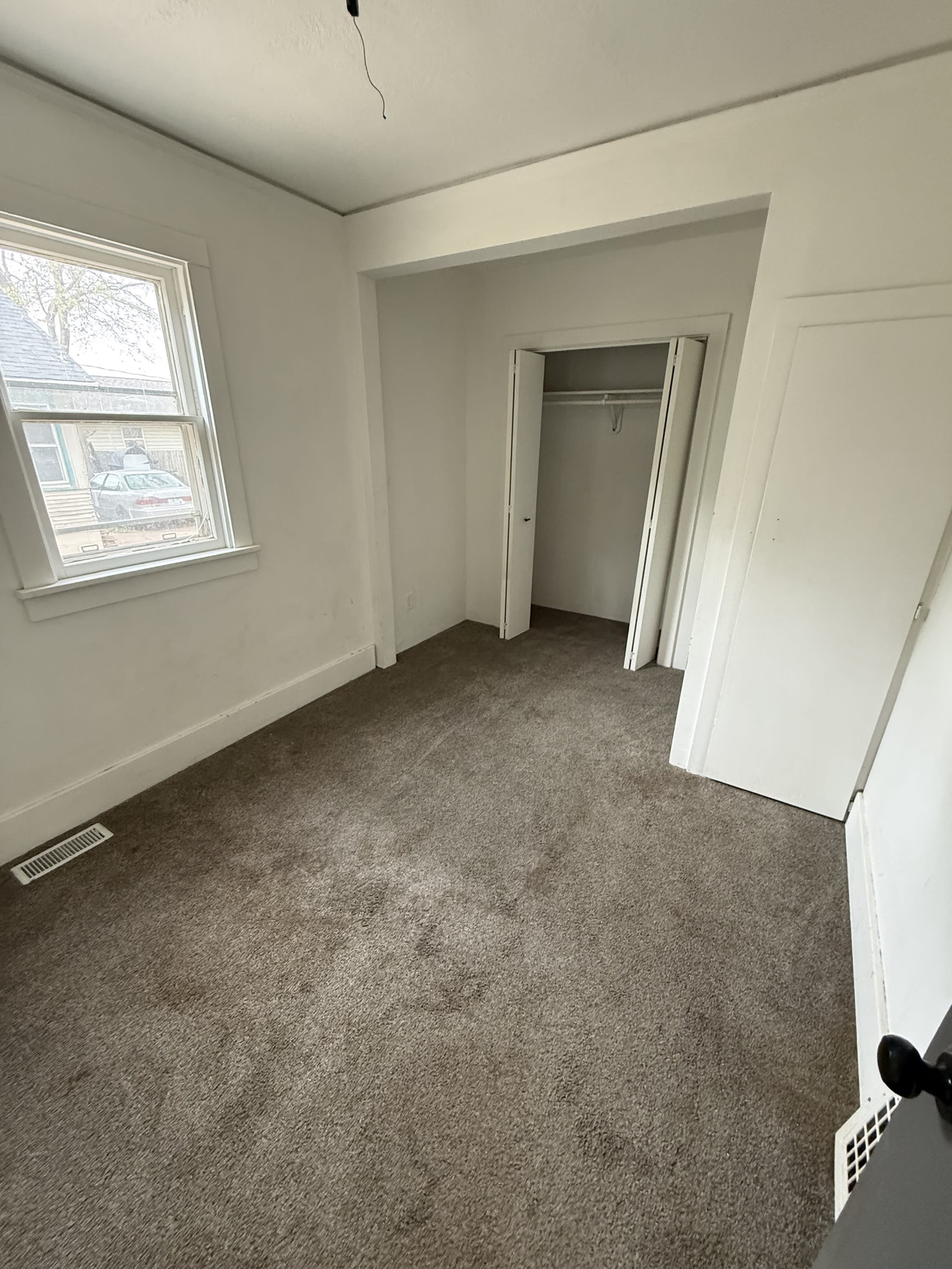 514 North French Avenue – photo 5