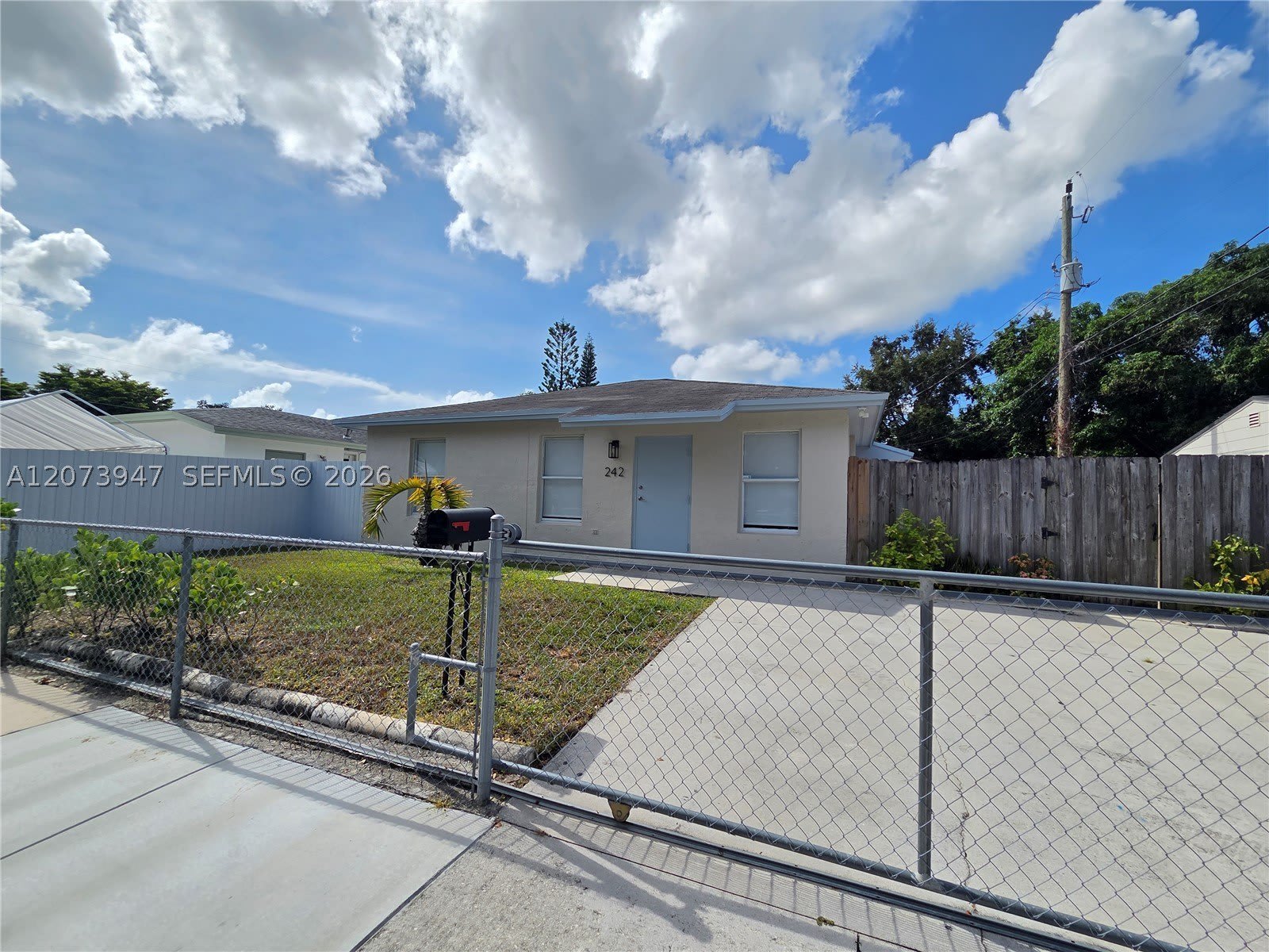 242 NW 51st Ave – photo 2
