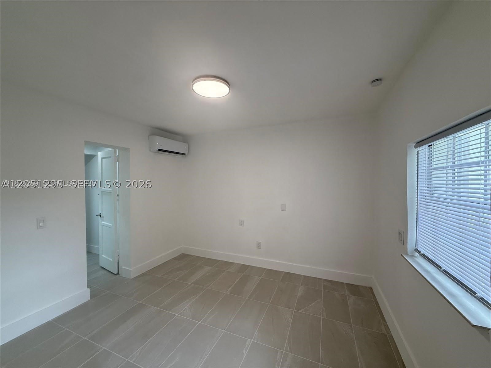 6765 SW 34th St – photo 5